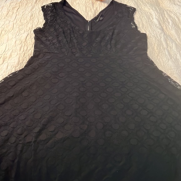 Lane Bryant Flirty Black Dress SZ18 Scoop Neck Ruffled Hem Thick Tank Sleeve EUC - Picture 7 of 15